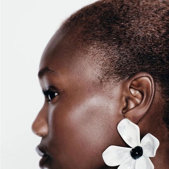 Zara White Flower Statement Earrings - Picture 2 of 11